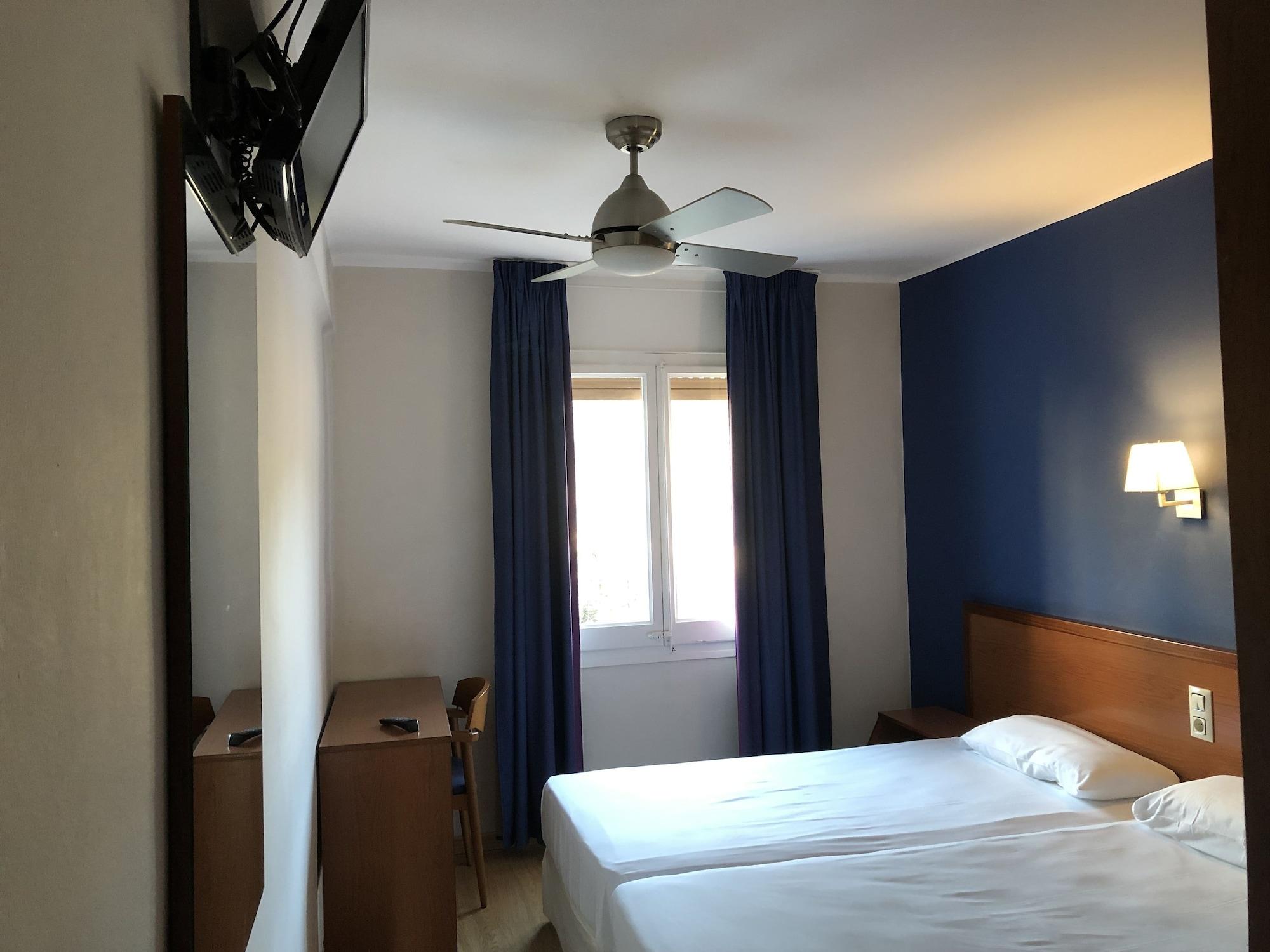 Marina Tossa Hotel *